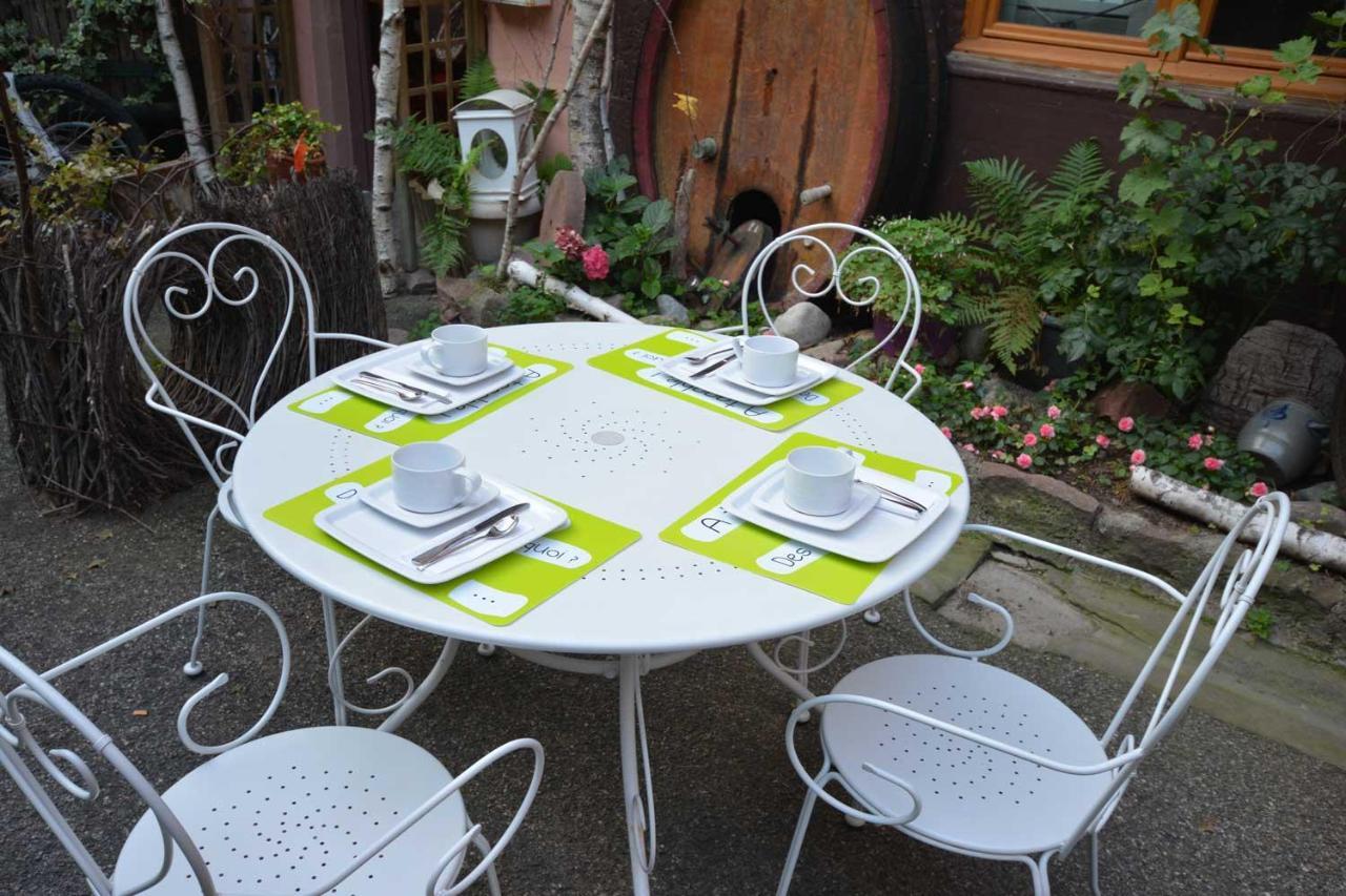 Chez Cecile Bed And Breakfast Chez Le Vigneron Colmar Exterior foto